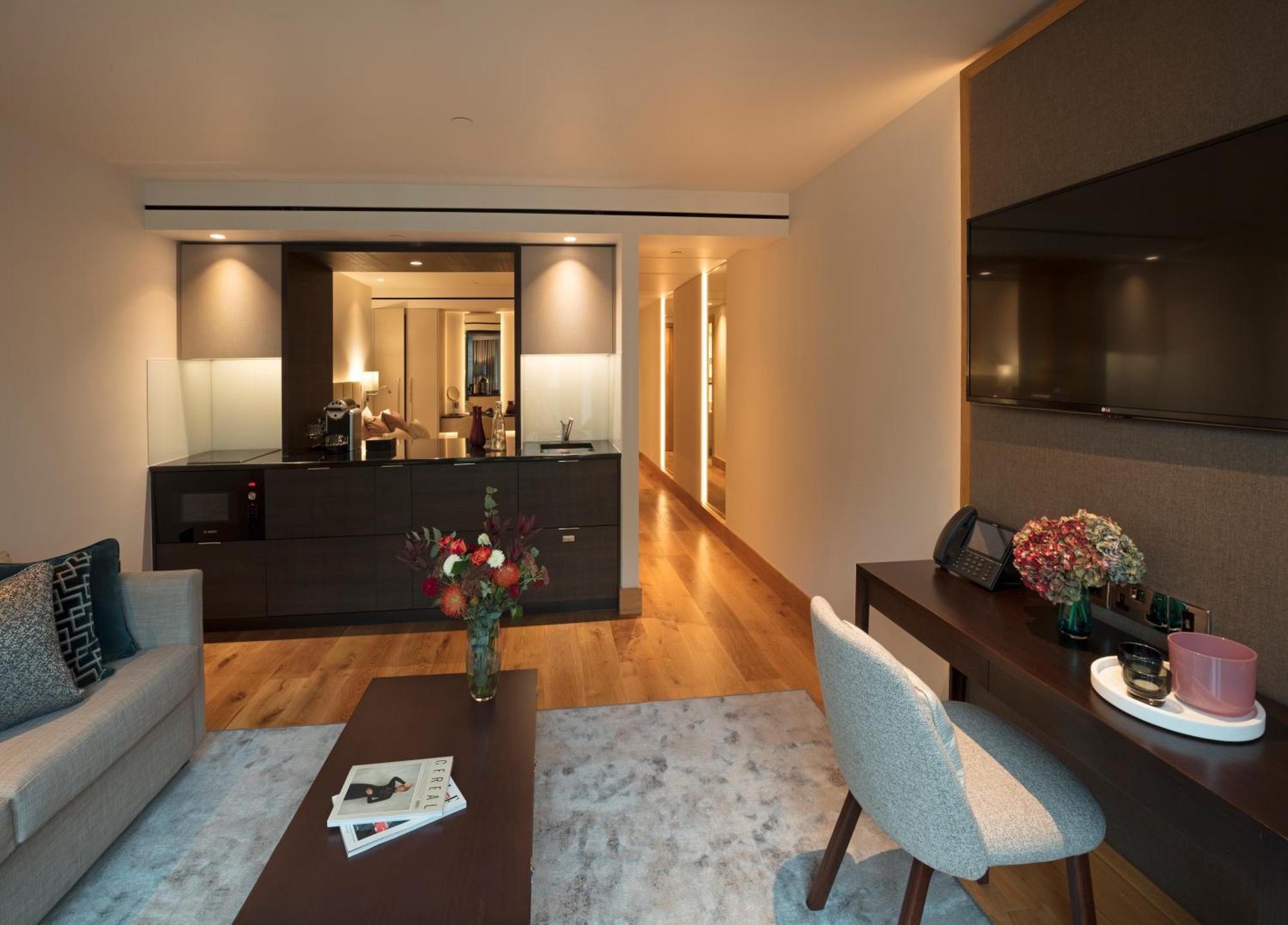 Tower Suites By Blue Orchid London Exterior photo